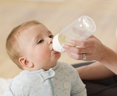 两个月宝宝积食怎么办？全面解析积食问题，让宝宝健康无忧