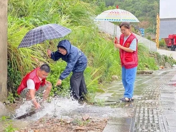 湖北利川洪水最新消息，灾难中的坚韧与守望相助