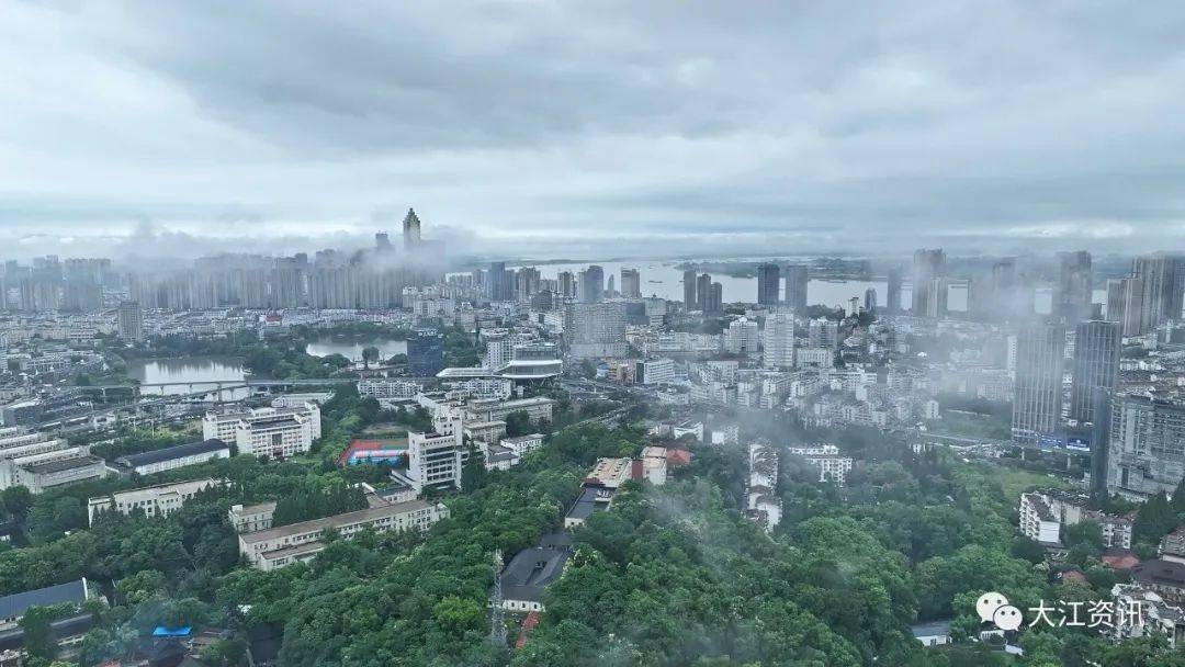 安徽芜湖暴雨最新消息，城市如何应对暴雨天气的挑战